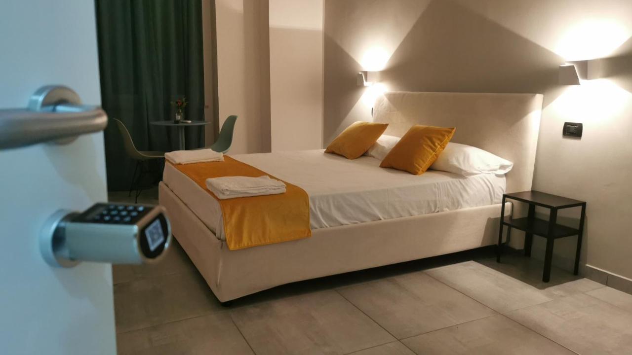 Hi Relais Rooms Neapel Exteriör bild